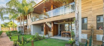 2 Suite Apartment in Condo With Pool Eko0008