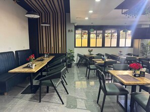 用餐