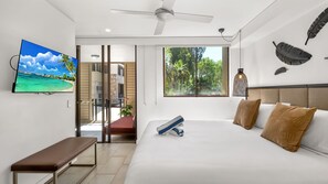 Iron/ironing board, free WiFi, bed sheets