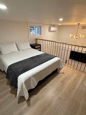 1 habitación, tabla de planchar con plancha, internet y ropa de cama