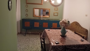 Dining - House non Available Because of Technical Problems (Castel di Tora)