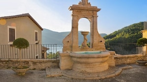 Property grounds - House non Available Because of Technical Problems (Castel di Tora)