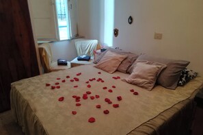 2 bedrooms, free WiFi, bed sheets - House non Available Because of Technical Problems (Castel di Tora)