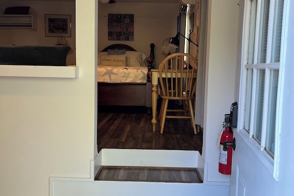 1 quarto, Wi-Fi de cortesia, roupa de cama