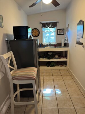 Fridge, microwave, coffee/tea maker, electric kettle
