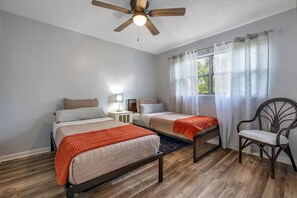 2 bedrooms, iron/ironing board, WiFi, bed sheets