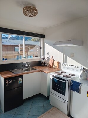 Microwave, oven, stovetop, paper towels