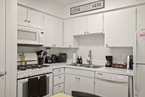 Microwave, oven, stovetop, dishwasher