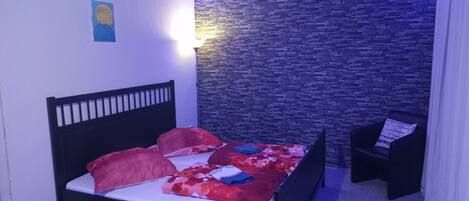 3 Schlafzimmer, Bügeleisen/Bügelbrett, WLAN, Bettwäsche