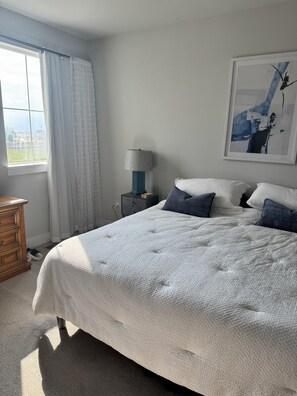3 quartos, ferros/tábuas de passar roupa, Wi-Fi, roupa de cama