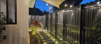 Cozy 1 Bedroom + Patio Near Beaches & HardRock Cafe!