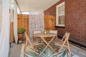 Outdoor dining