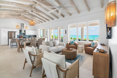 New Villa - Panoramic Water Views, Pool, & Pickleball Court - Prime Location