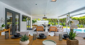 Outdoor dining