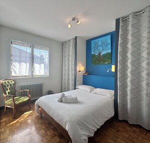 2 bedrooms, iron/ironing board, travel crib, WiFi