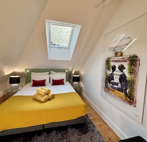 1 bedroom, iron/ironing board, WiFi, bed sheets