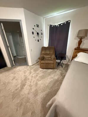 Bed sheets - Grandma's Hippie Flat (Broken Arrow)