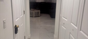 Shorterm Mansion Rental 6 B&4.5 Ba.