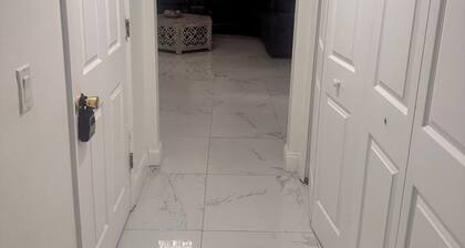 Shorterm Mansion Rental 6 B&4.5 Ba.