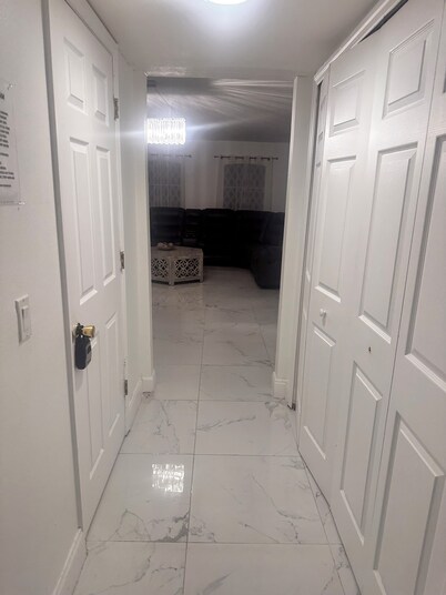 Shorterm Mansion Rental 6 B&4.5 Ba.