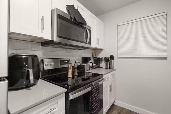 Microwave, oven, stovetop, dishwasher