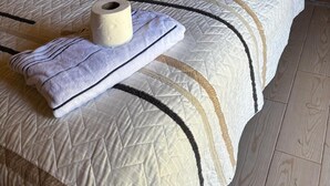 Standard Chalet, Garden View | Bed sheets - Cabañas Green Life (San Miguel Regla)