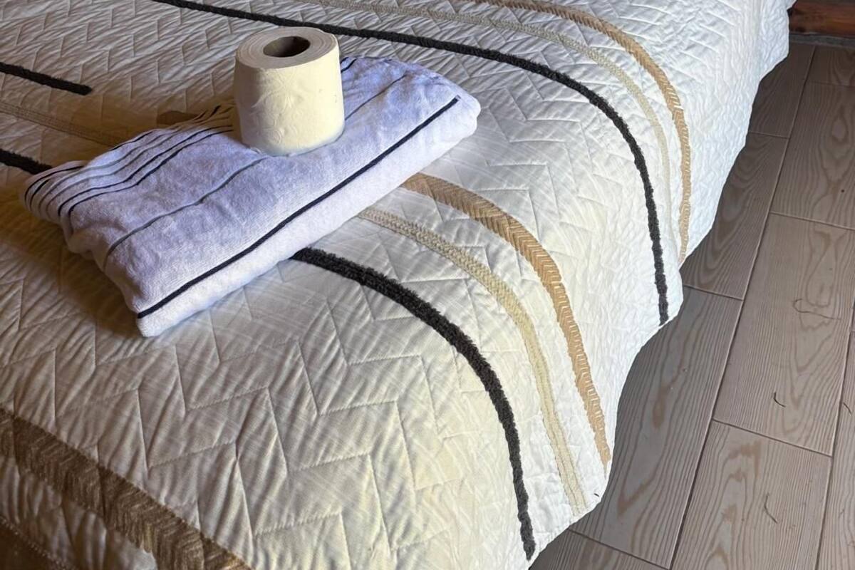 Standard Chalet, Garden View | Bed sheets