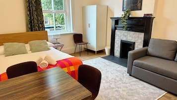 3 Schlafzimmer, Bügeleisen/Bügelbrett, WLAN, Bettwäsche