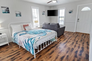 2 soverom, strykejern/-brett, wi-fi og sengetøy