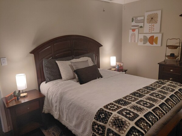 1 bedroom, iron/ironing board, free WiFi, bed sheets