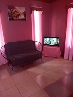 Quadruple Room | Living area