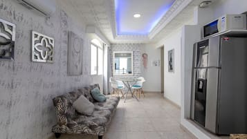 Comfort Apartment, Balcony, Beach View | Free WiFi