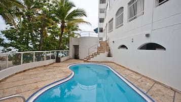 Piscina a l'aire lliure