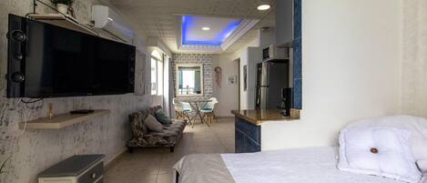 Comfort Apartment, Balcony, Beach View | Free WiFi