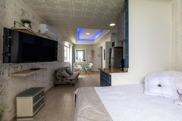 Comfort Apartment, Balcony, Beach View | Free WiFi