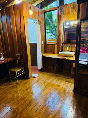 Vila família | Wi-Fi de cortesia, roupa de cama