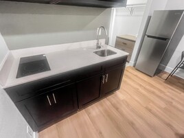 Estúdio luxo | Cozinha privada | Geladeira, micro-ondas, cooktop