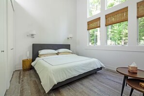 2 chambres, fer et planche à repasser, Wi-Fi gratuit, draps fournis