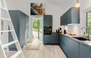 Fridge, dishwasher, coffee/tea maker