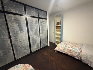 アイロン / アイロン台、WiFi、ベッドシーツ