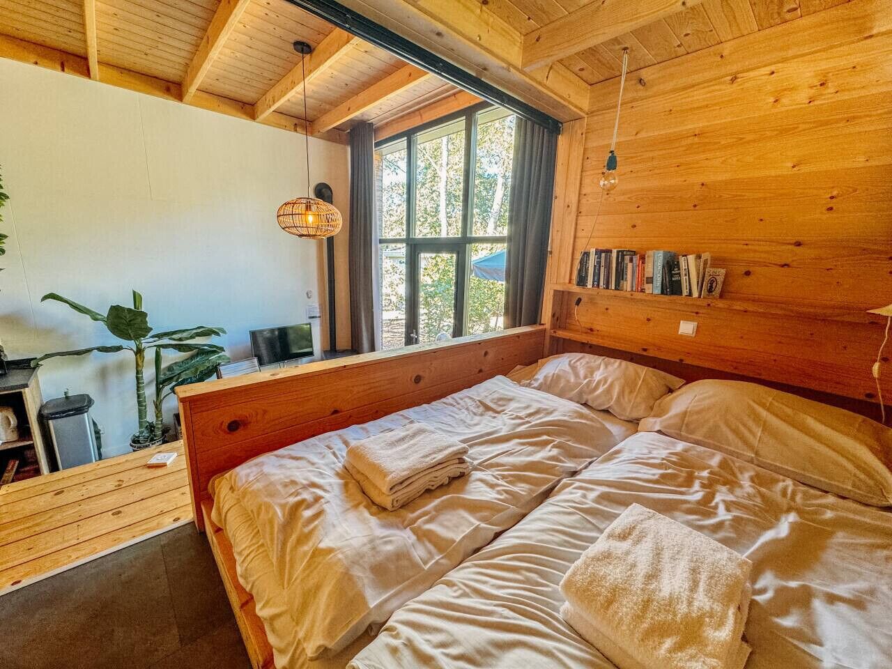 2 soverom, reiseseng for barn, wi-fi (inkludert) og sengetøy