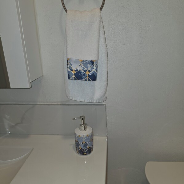 Towels, toilet paper