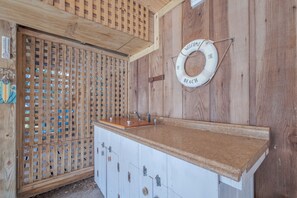 Interior - 5485-Hammerhead Harbour, Old Nags Head Cove | Pet-Friendly Coastal Escape (Nags Head)
