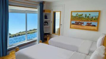 Acceso a internet y ropa de cama