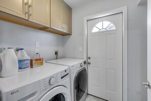 Interior - Exclusive Residence in Glendale (Glendale)