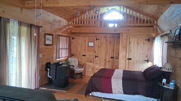 1 bedroom, bed sheets