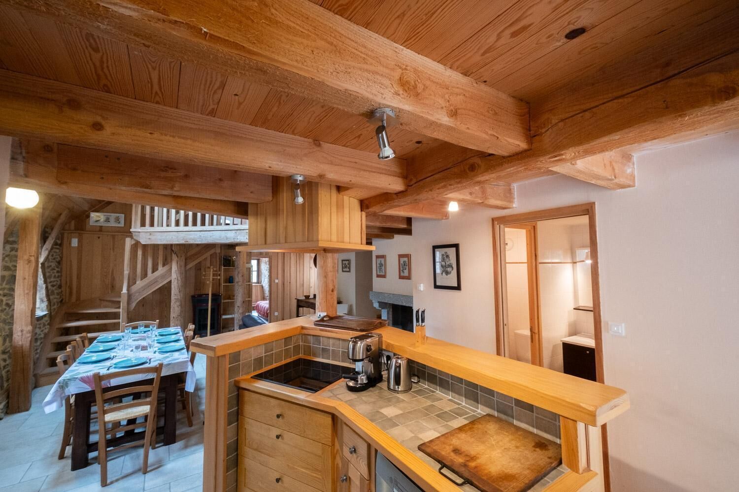 ثلاجة، ميكروويف، فرن، غسالة أطباق