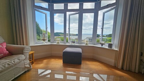 Highlands - sleeps 7 guests  in 4 bedrooms