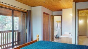 3 bedrooms, free WiFi, bed sheets