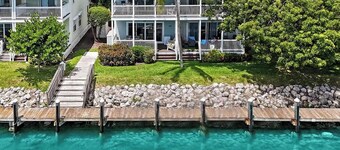 Discount To Jan 31! 3 Bed, 3 BA Townhome  Cabana Club: Oceanfront Beach, Pool!